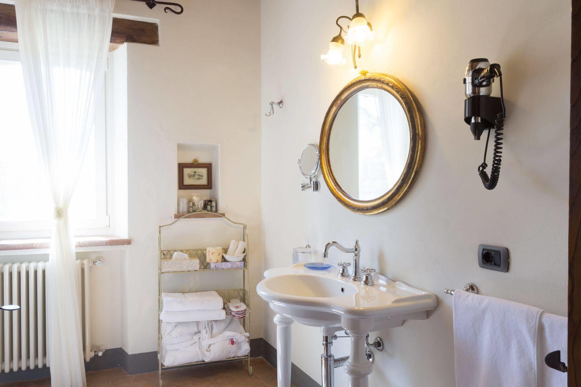 La Palazzetta Del Vescovo Guest House Fratta Todina Екстериор снимка